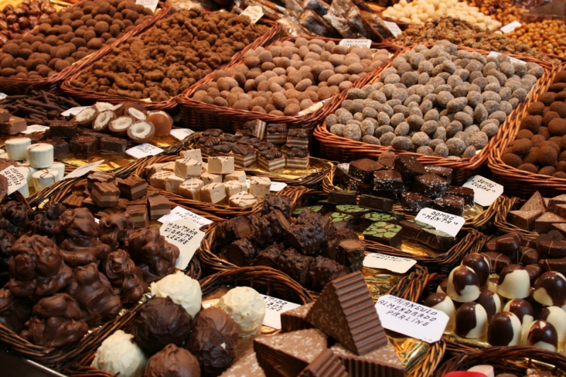 vente-LES MAYONS-min_chocolates_chocolate_nibble_sweetness_fine_chocolates_gourmet_candy_brand-752083